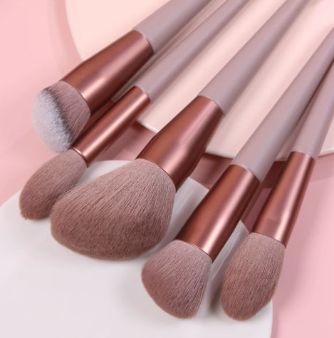 13-Piece Makeup Brush Set – Soft Fiber Brushes with Cloth Bag